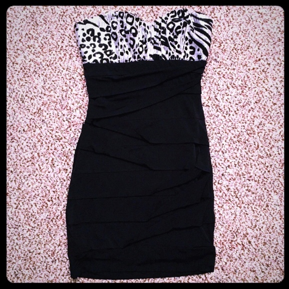 RUBY ROX Dress - Picture 4 of 7